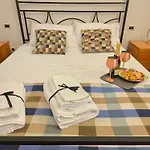 Luisina 78 Only Adults Tatil Evi Viareggio